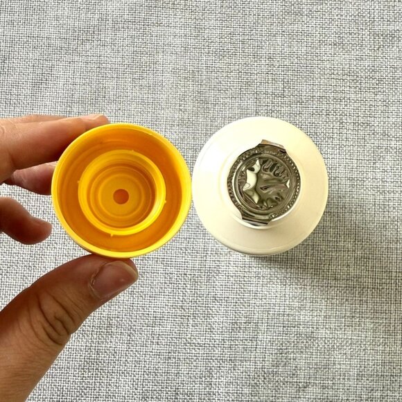 Vacation Classic Lotion SPF 30 Sunscreen Full Size Water Resistant UVA UVB Aloe - Picture 4 of 8